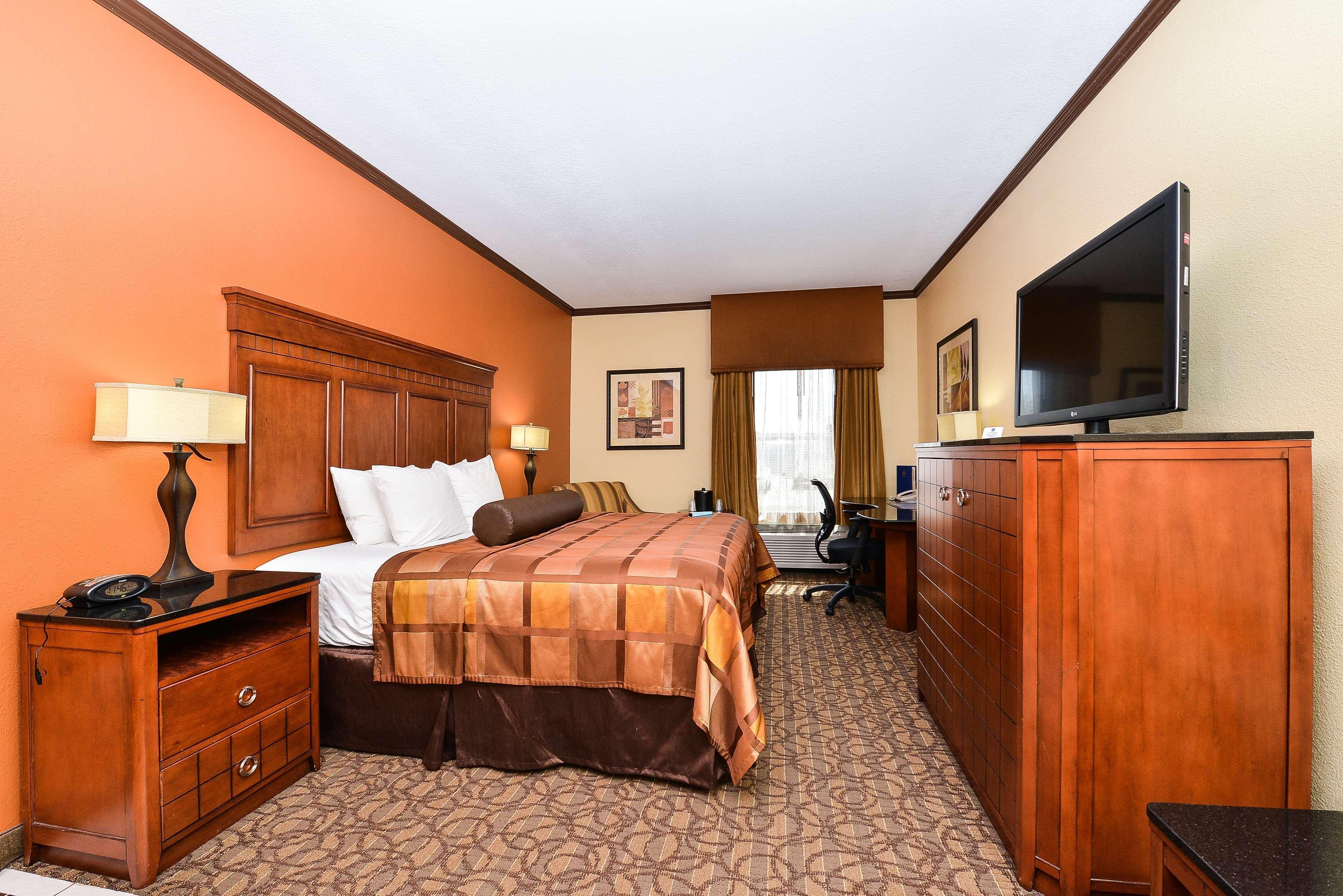 Best Western Plus Midwest Inn & Suites Salina Ngoại thất bức ảnh