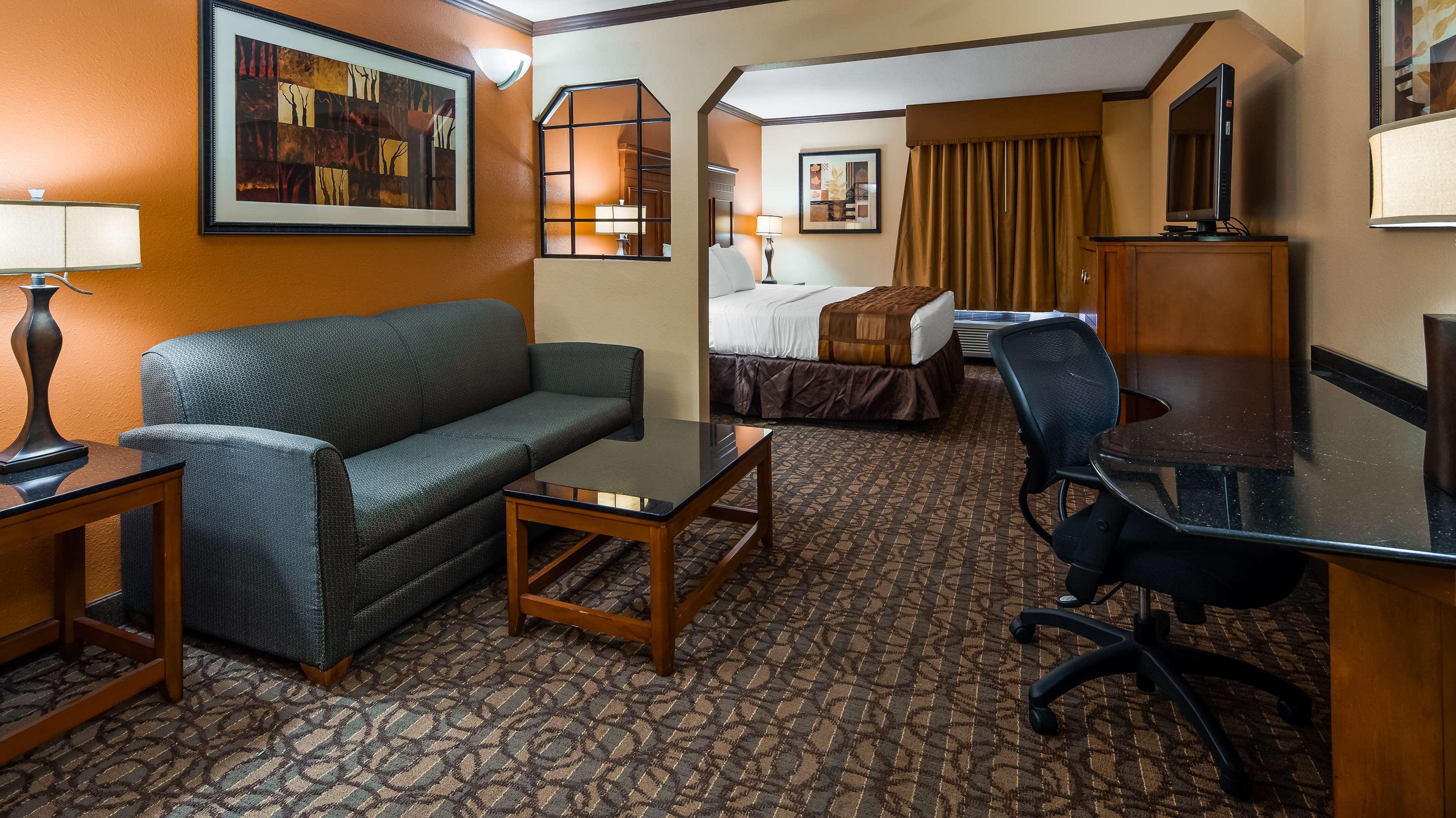 Best Western Plus Midwest Inn & Suites Salina Ngoại thất bức ảnh