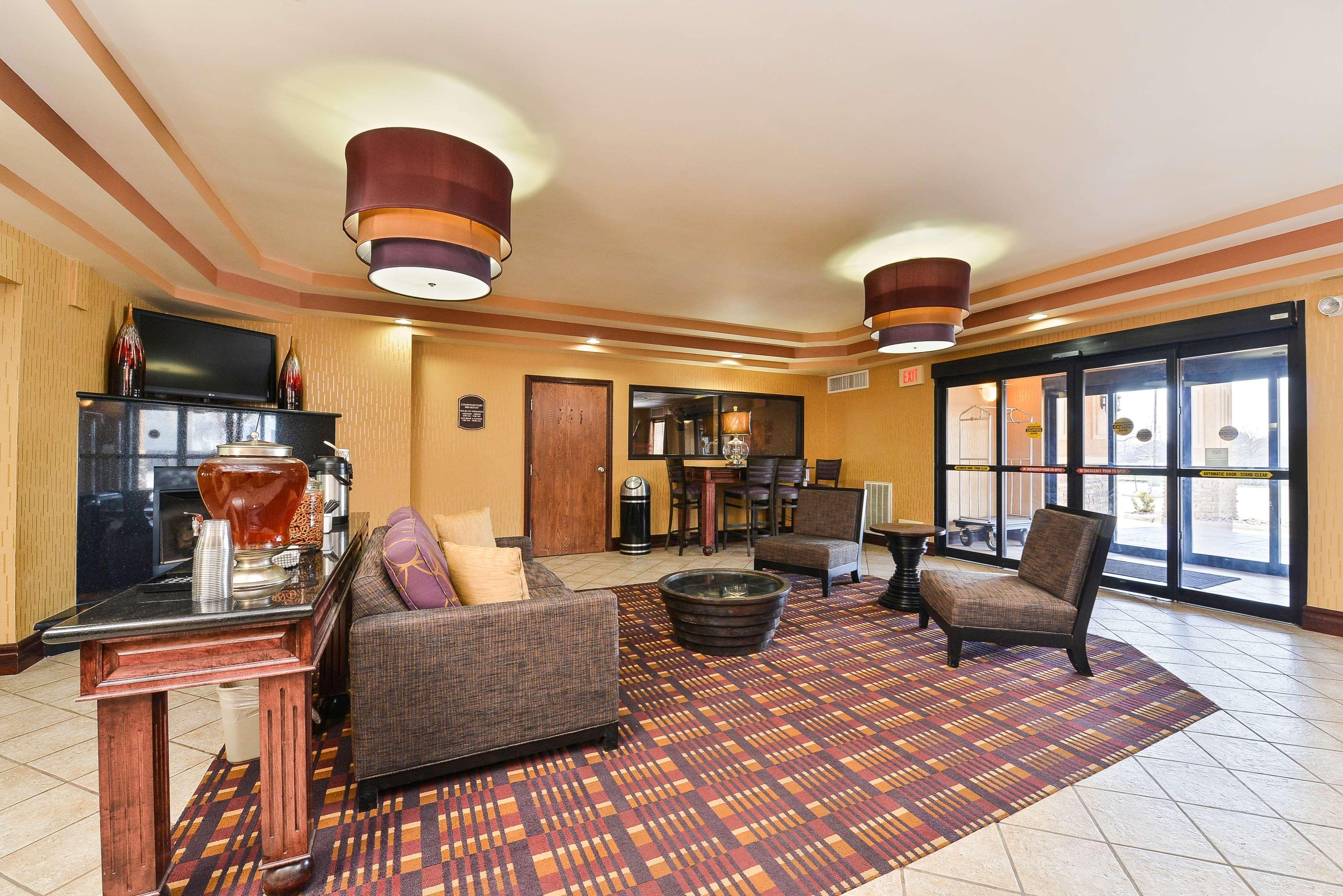 Best Western Plus Midwest Inn & Suites Salina Ngoại thất bức ảnh