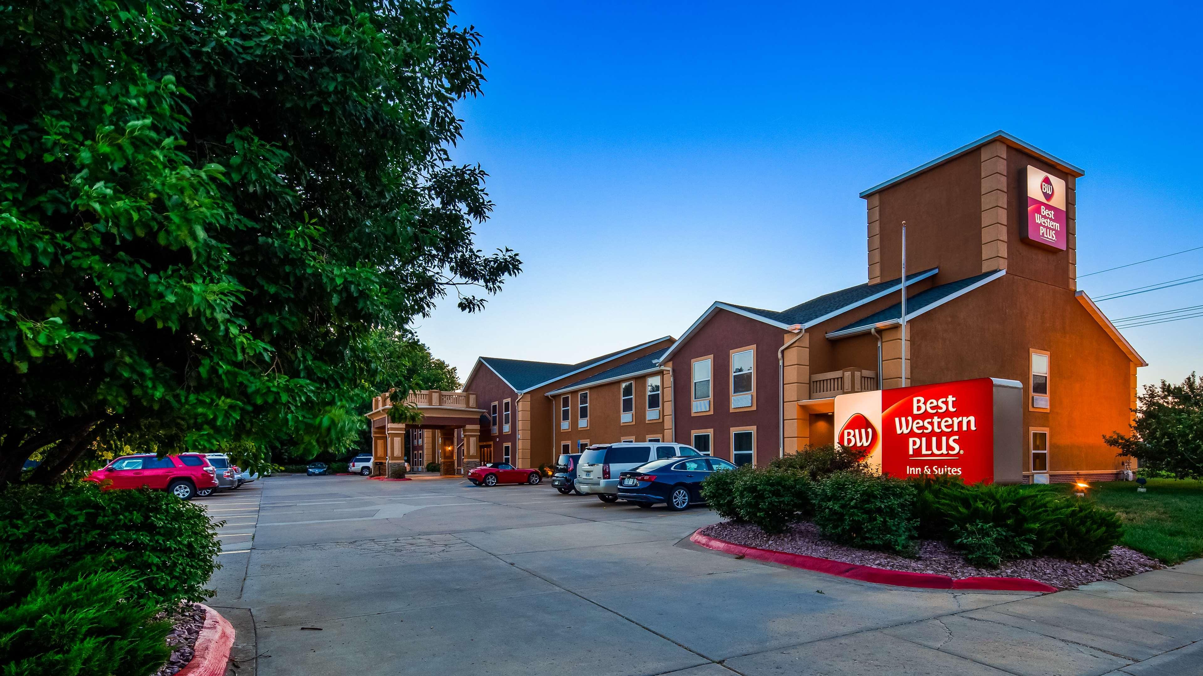 Best Western Plus Midwest Inn & Suites Salina Ngoại thất bức ảnh