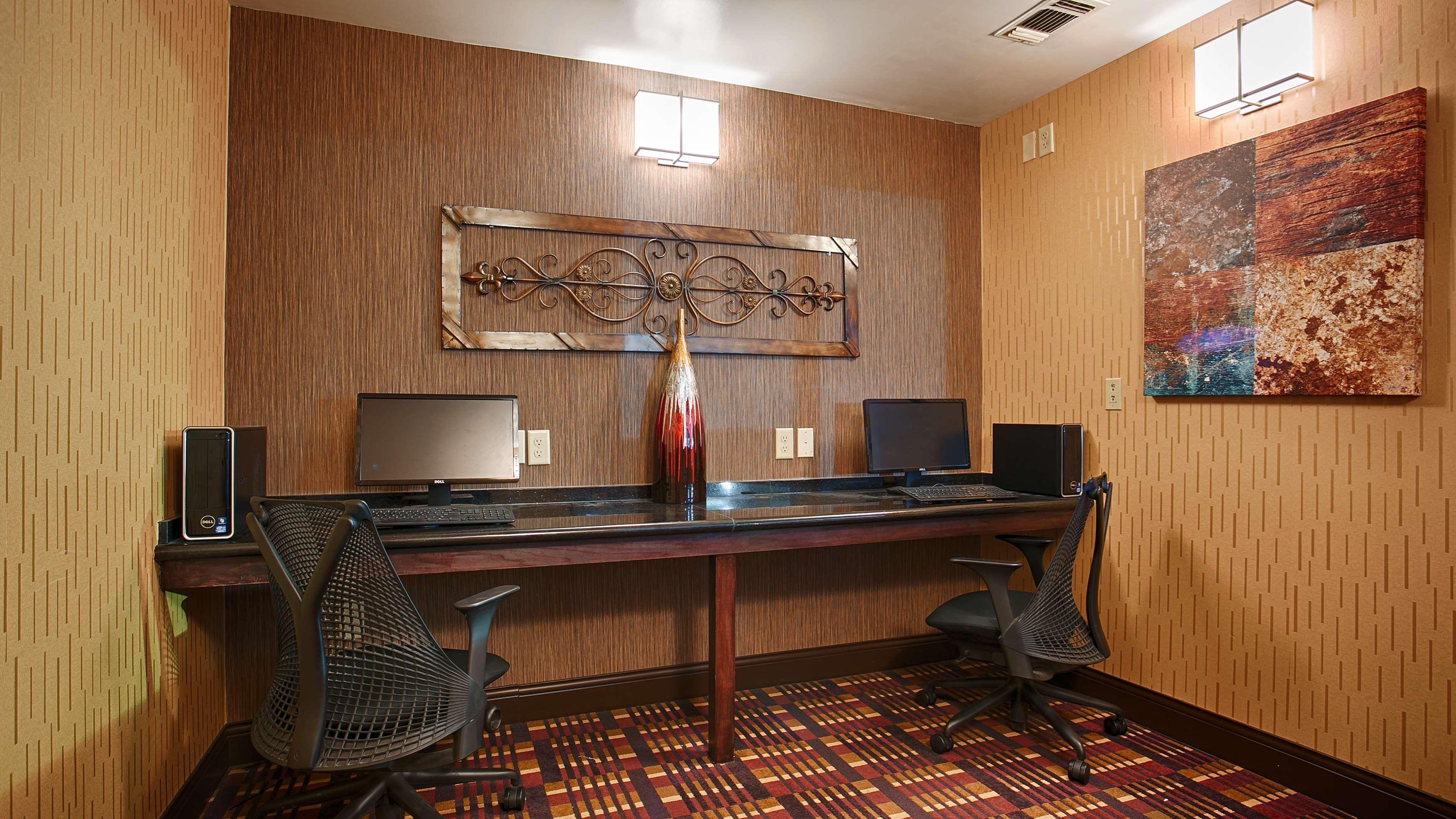 Best Western Plus Midwest Inn & Suites Salina Ngoại thất bức ảnh